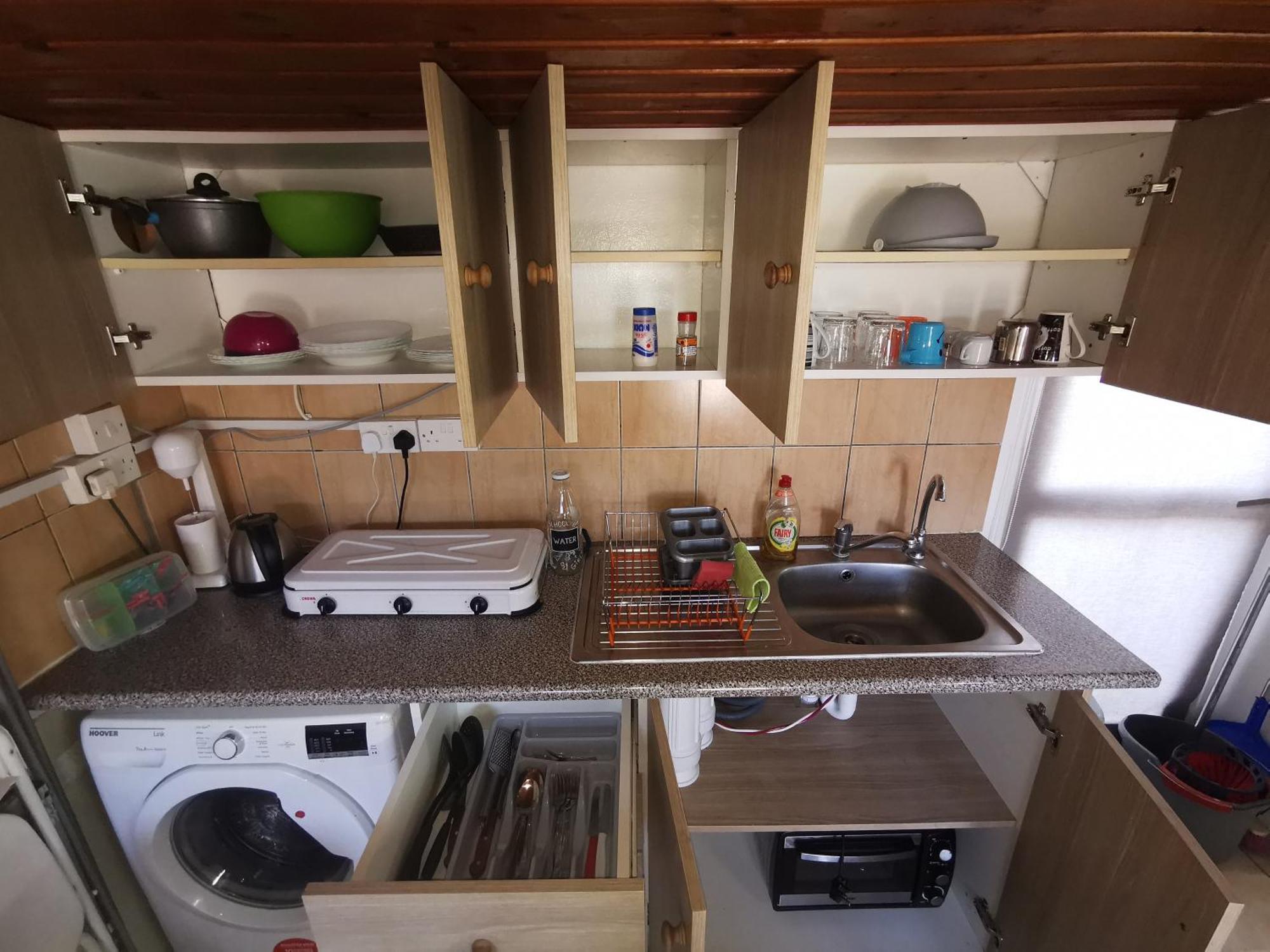 Strovolos Rooms Studios Lefkoşa Oda fotoğraf