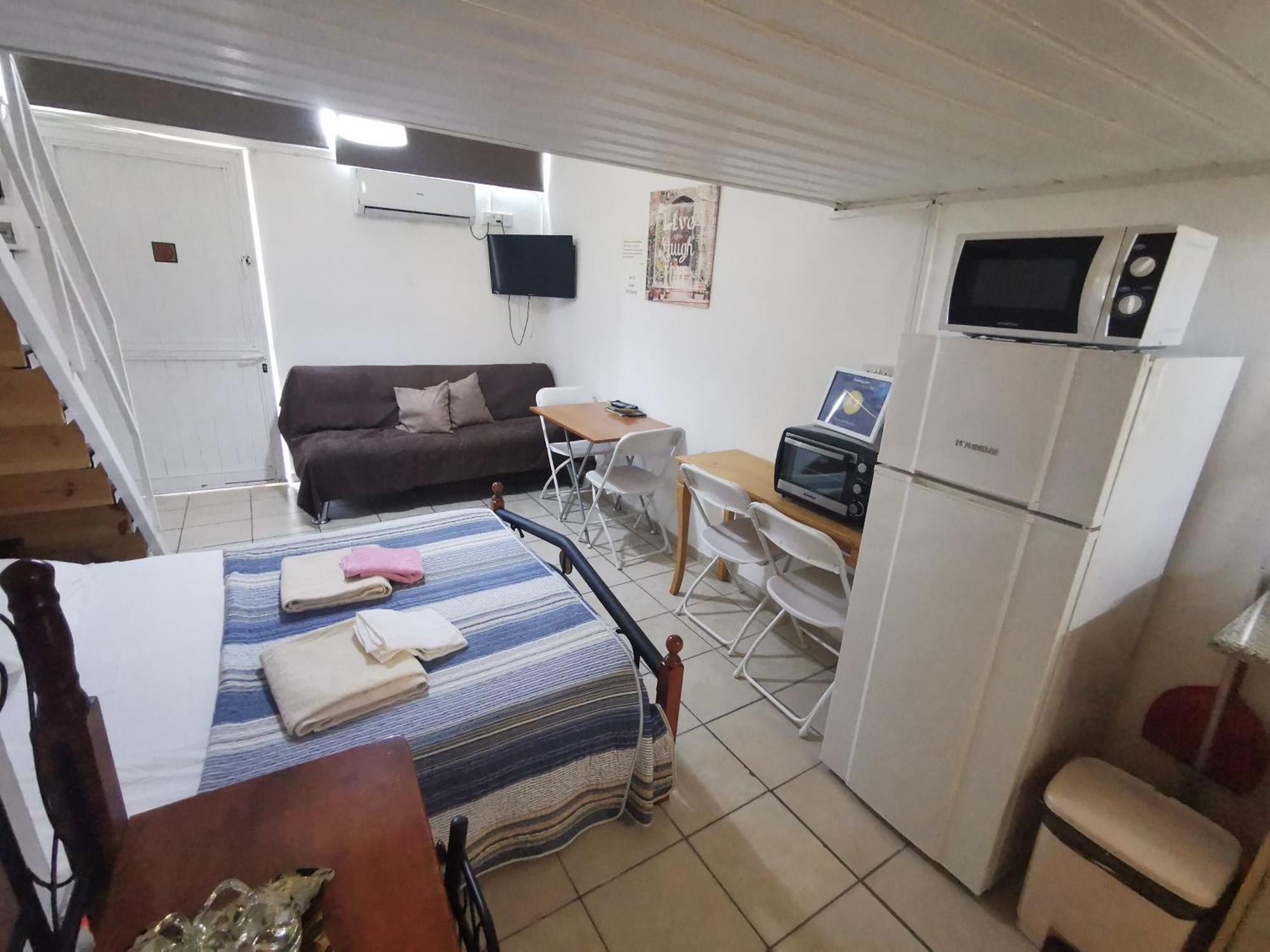 Strovolos Rooms Studios Lefkoşa Oda fotoğraf