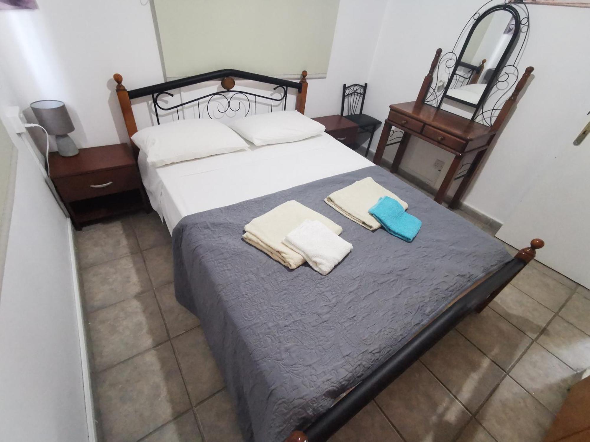 Strovolos Rooms Studios Lefkoşa Oda fotoğraf